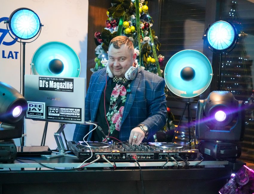 DJ MARTIN